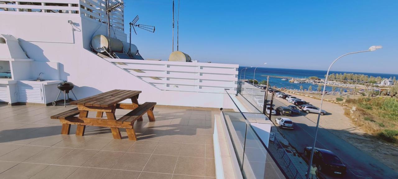 Stay Trinity Beach Apts Паралимни Экстерьер фото